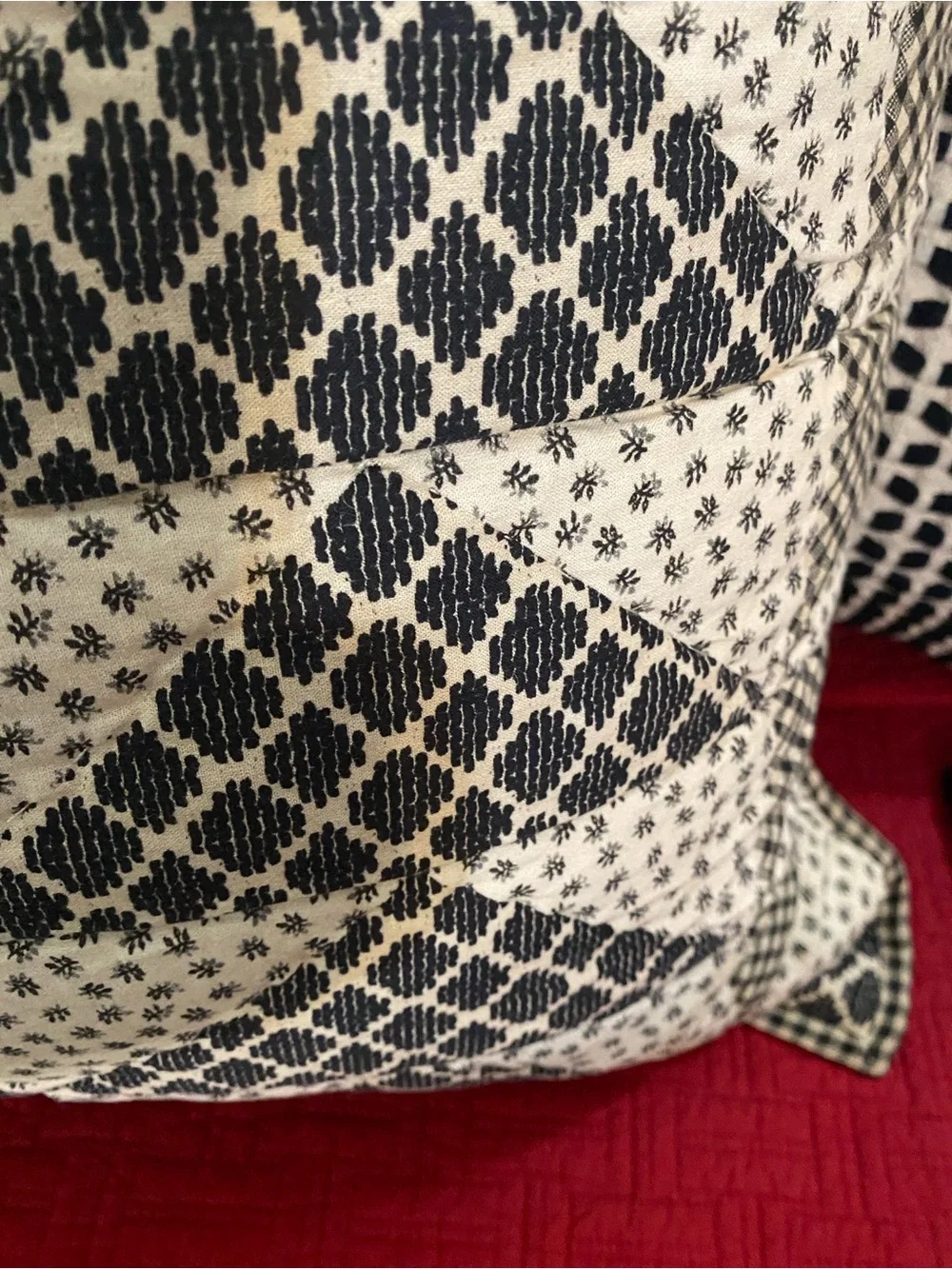 Pottery Barn Sawyer Quilted Patchwork Reversible Black & Cream/Gingham Sham NEW